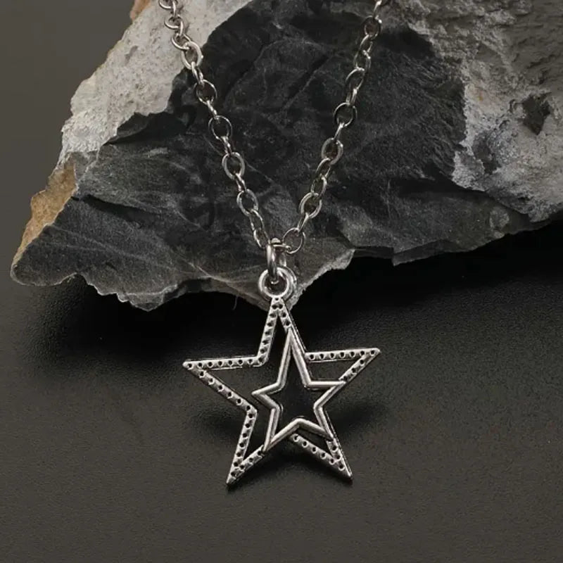 Gothic retro star necklace